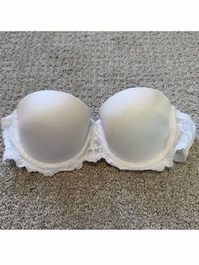 Wonderbra White Strapless Bra Sz 34A Push Up Padding Plunge Sexy 7644 Wedding